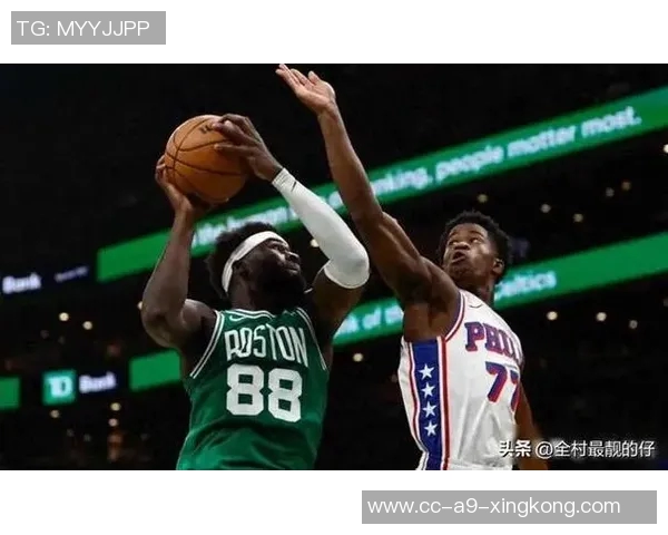 埃奇库姆表现出色如老将10投6中三分5中3罚球10中7砍下22分4篮板5助攻