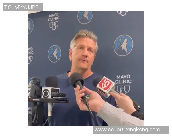 爱德华兹透露芬奇对球队胜利表现不满中场休息和赛后均进行了训话